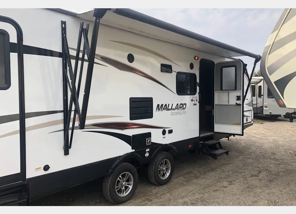 Travel Trailer rentals in Manchester