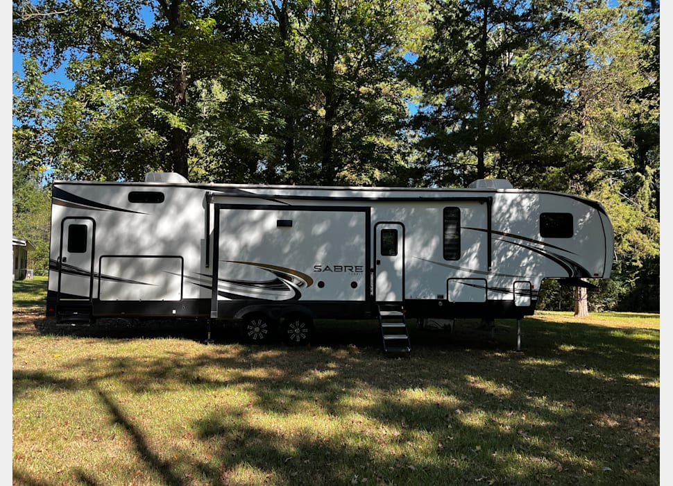 Fifth Wheel rentals in Cumby