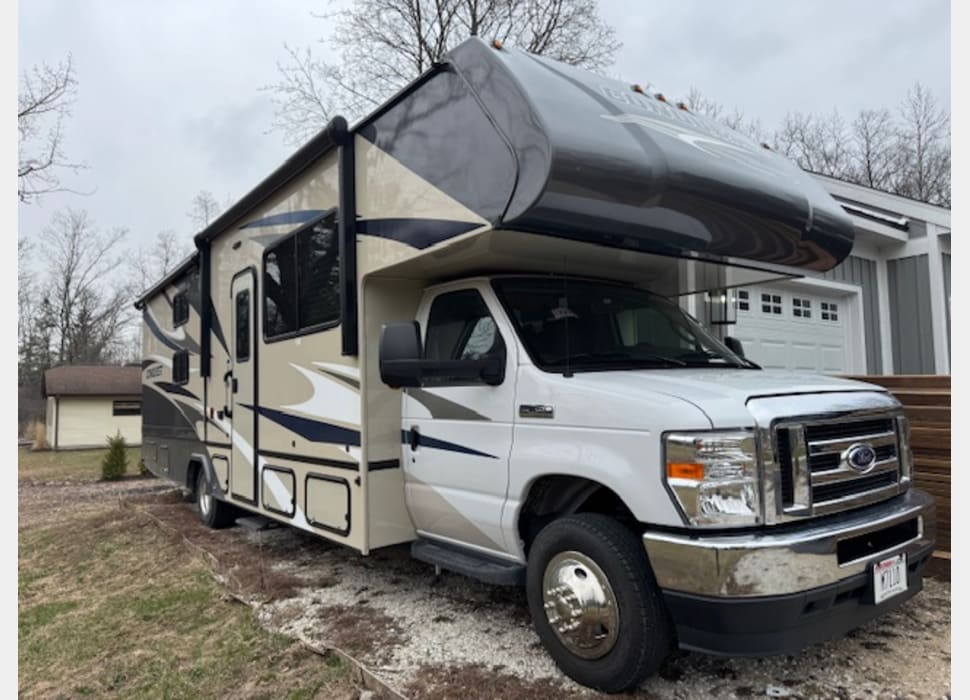 Class C Motor Home rentals in Rogers