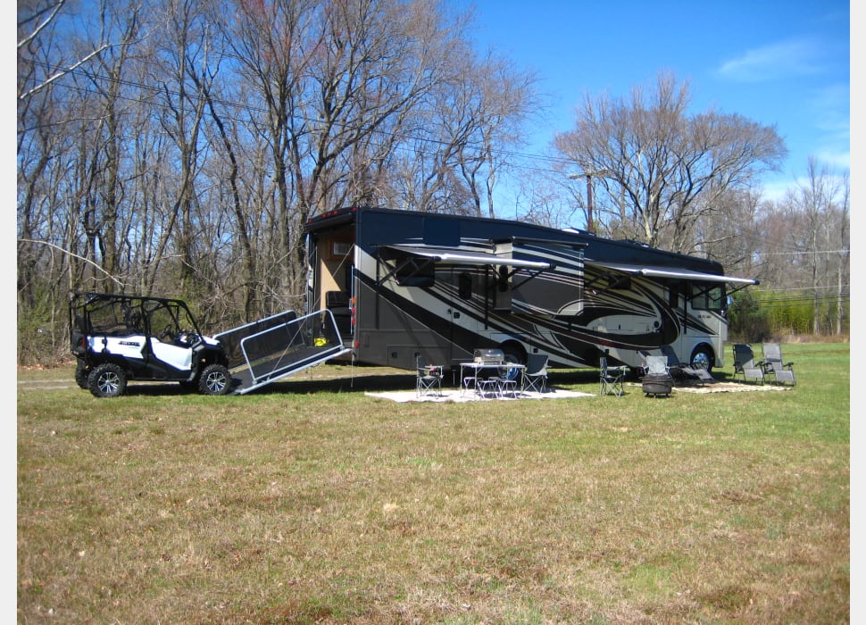 2016 Thor Outlaw 37rb Rv Rental In Berlin Nj Rvshare Com