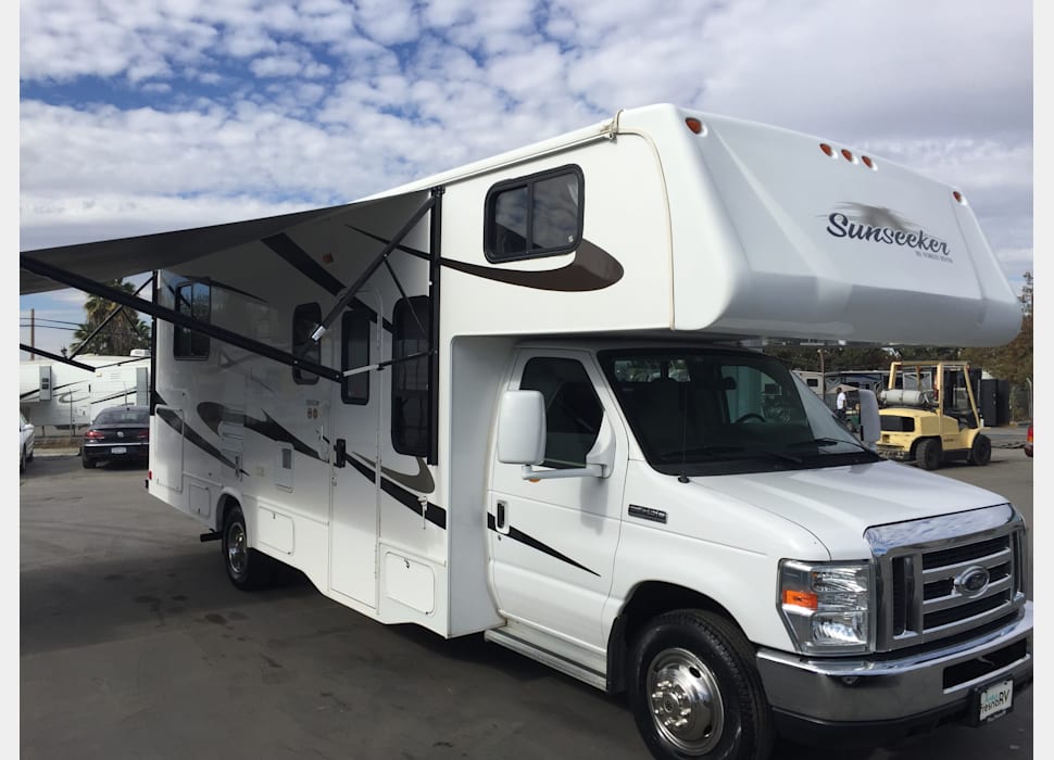 Class C Motor Home rentals in VISALIA