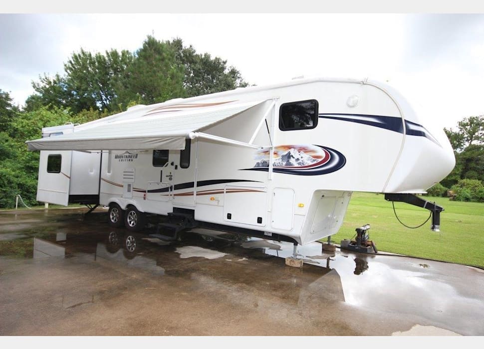 Fifth Wheel rentals in Wilmington