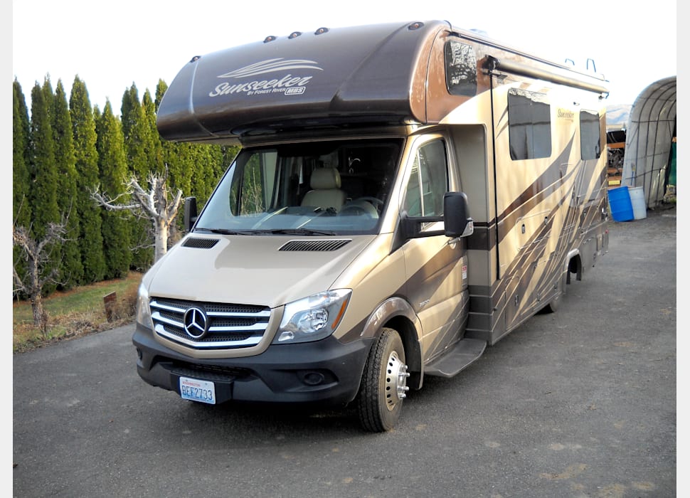 Class C Motor Home rentals in Independence