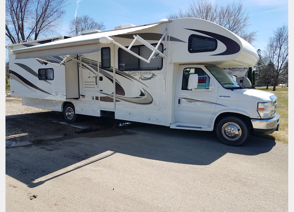 Class C Motor Home rentals in Oshkosh