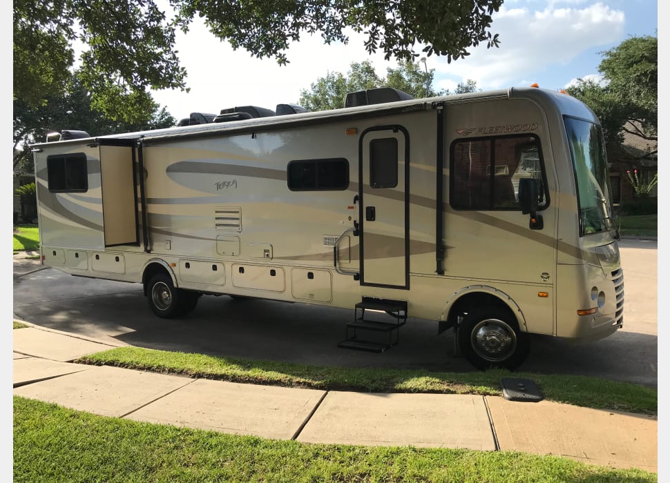 Class A Motor Home rentals in Kemah