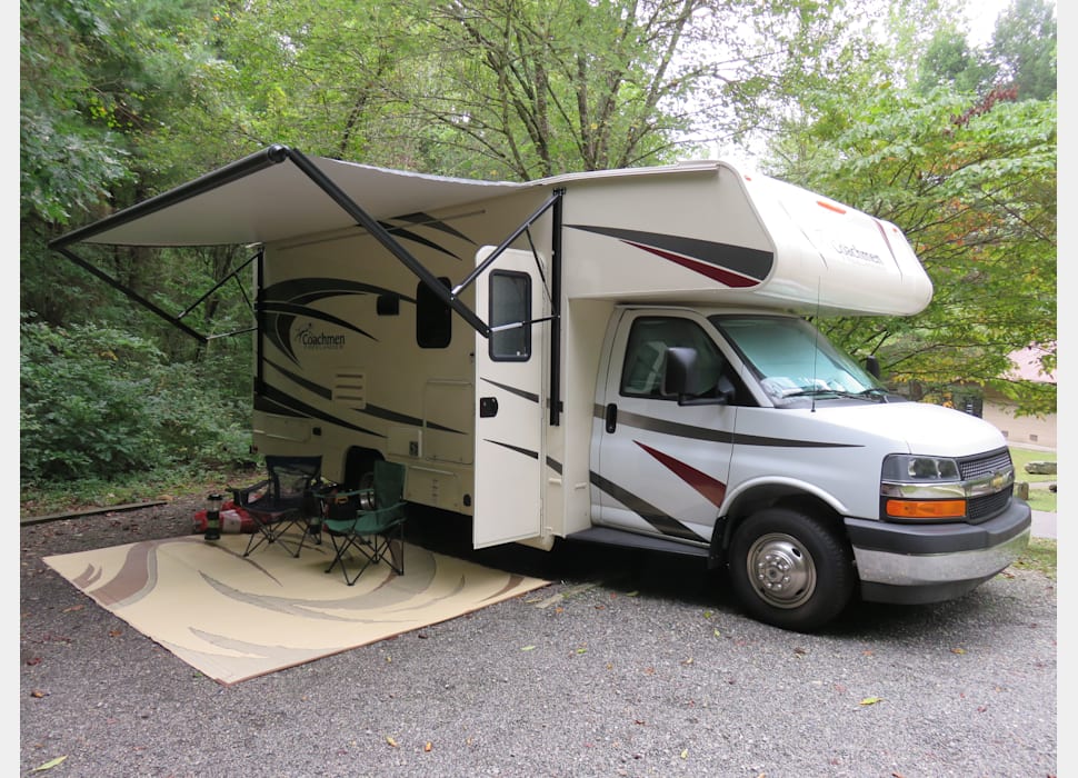 Class C Motor Home rentals in Acworth