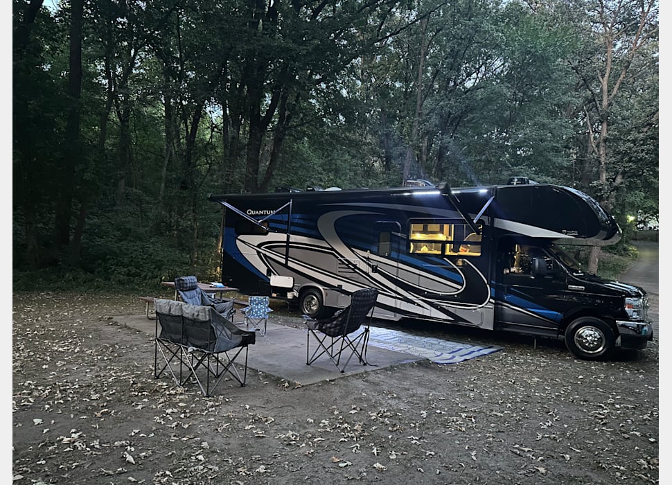 Class C Motor Home rentals in Saint Paul