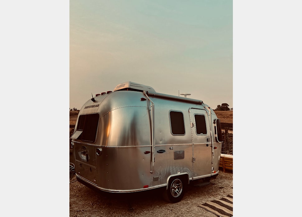 VictoriaRV rentals