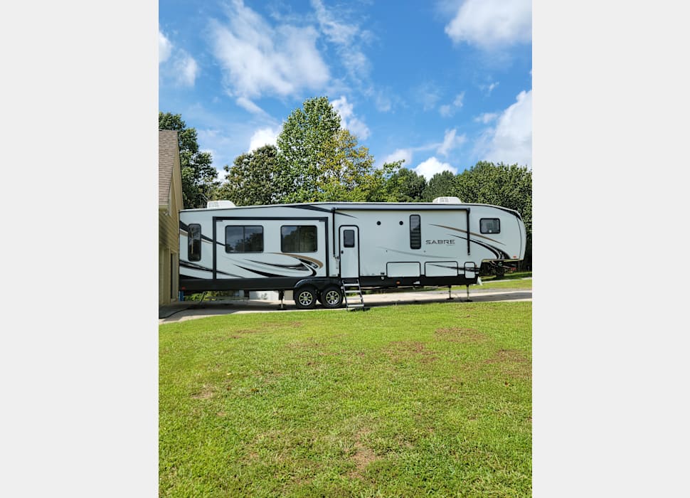 Fifth Wheel rentals in Kennesaw