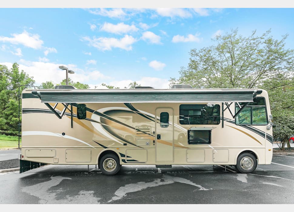 Class A Motor Home rentals in Fort Washington