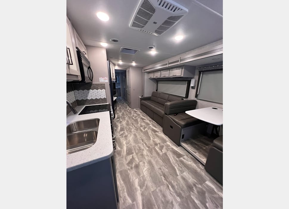 Class A Motor Home rentals in Bowling Green