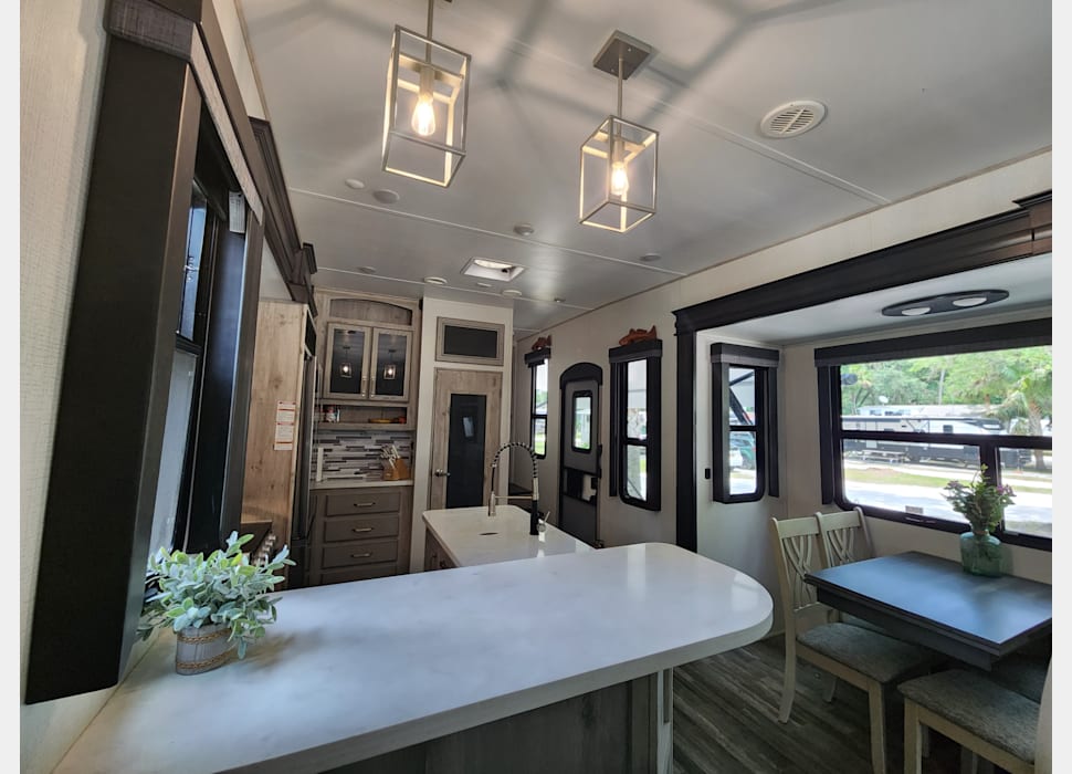 Fifth Wheel rentals in DeLand