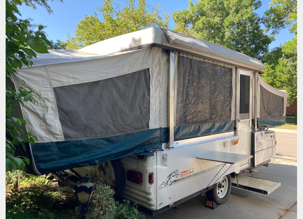 Pop-up Camper rentals in Aurora
