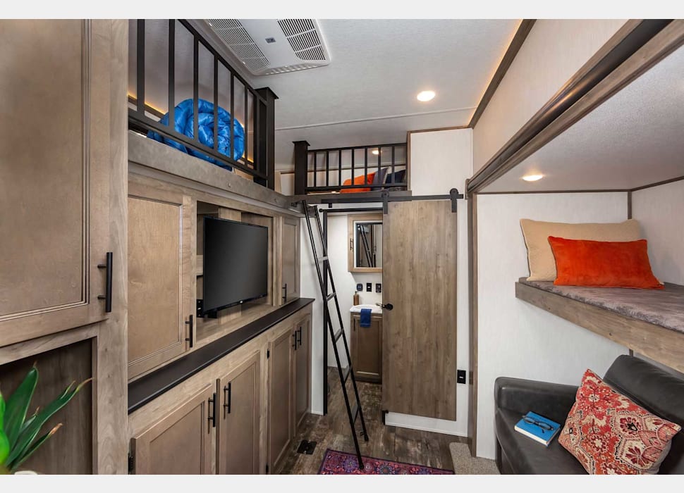 Fifth Wheel rentals in Erie