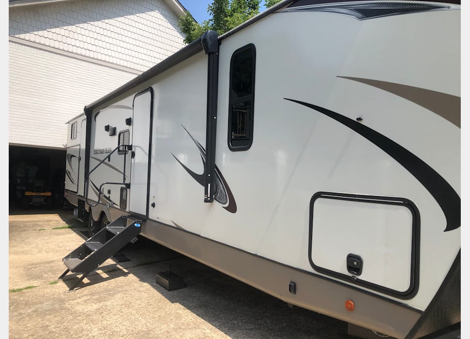 Travel Trailer rentals in Benton