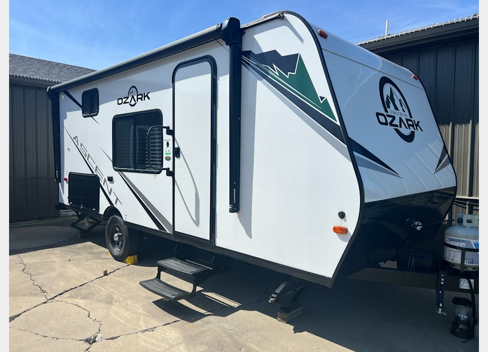Travel Trailer rentals in Seymour