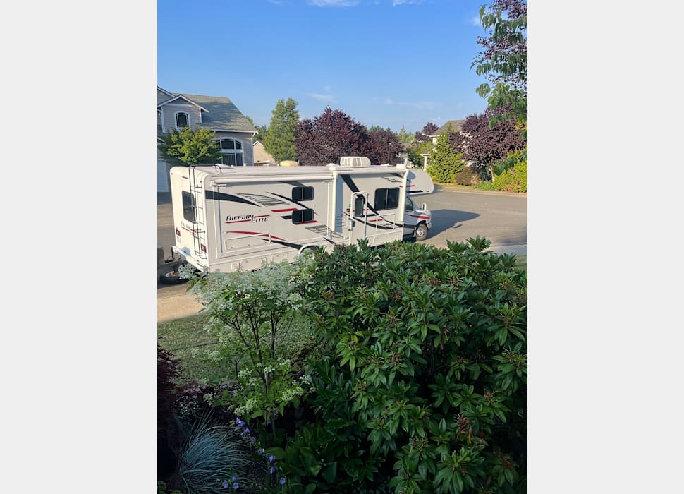 Class C Motor Home rentals in Seattle