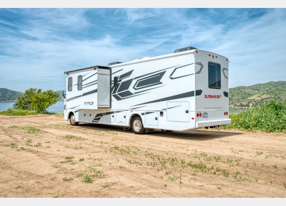 Class A Motor Home rentals in Simi Valley