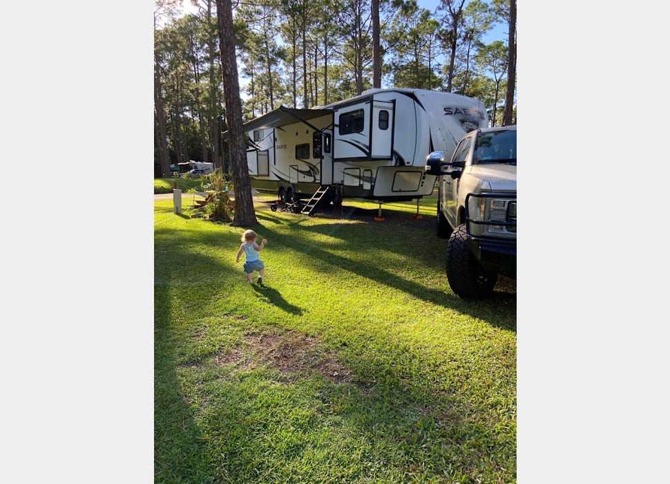 Fifth Wheel rentals in Newfoundland