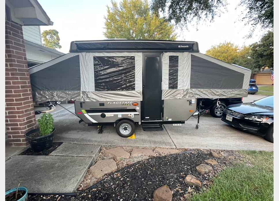 Pop-up Camper rentals in Orange