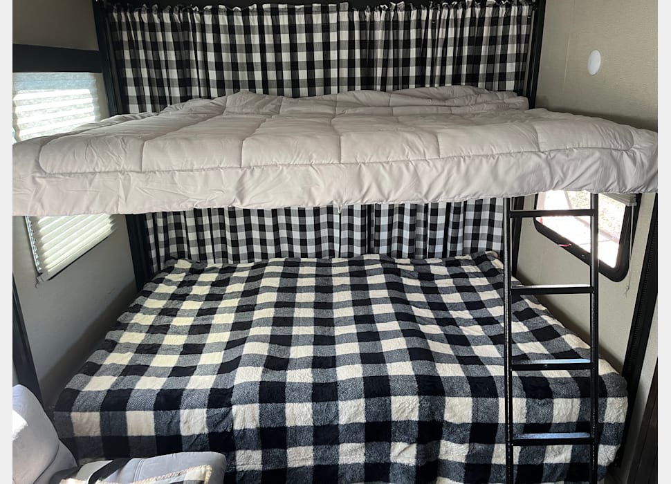 Toy Hauler rentals in Wakefield