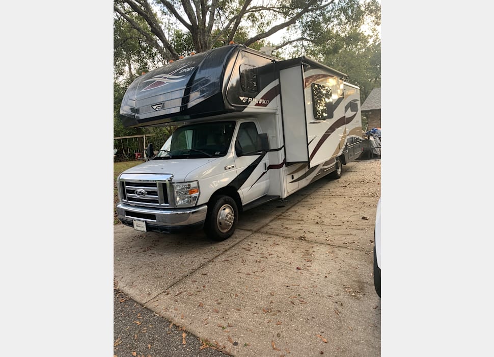 Class C Motor Home rentals in Leesburg