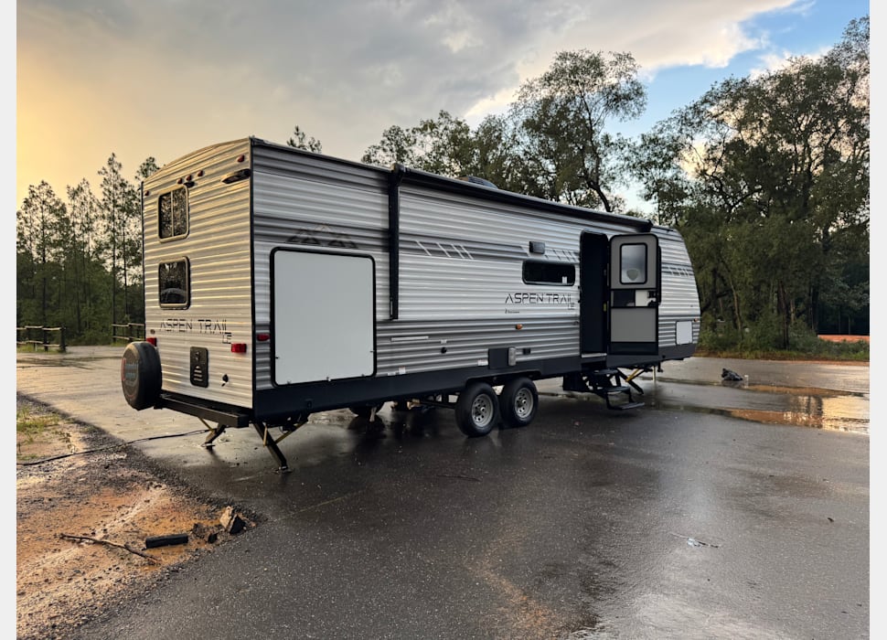 Travel Trailer rentals in Crestview