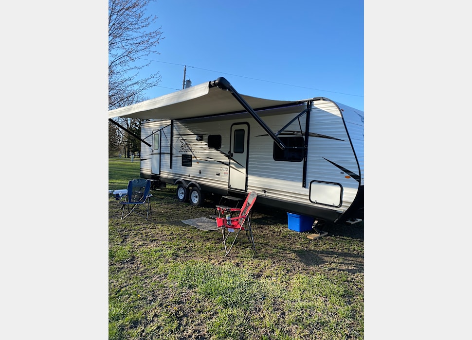 Travel Trailer rentals in South Woodslee