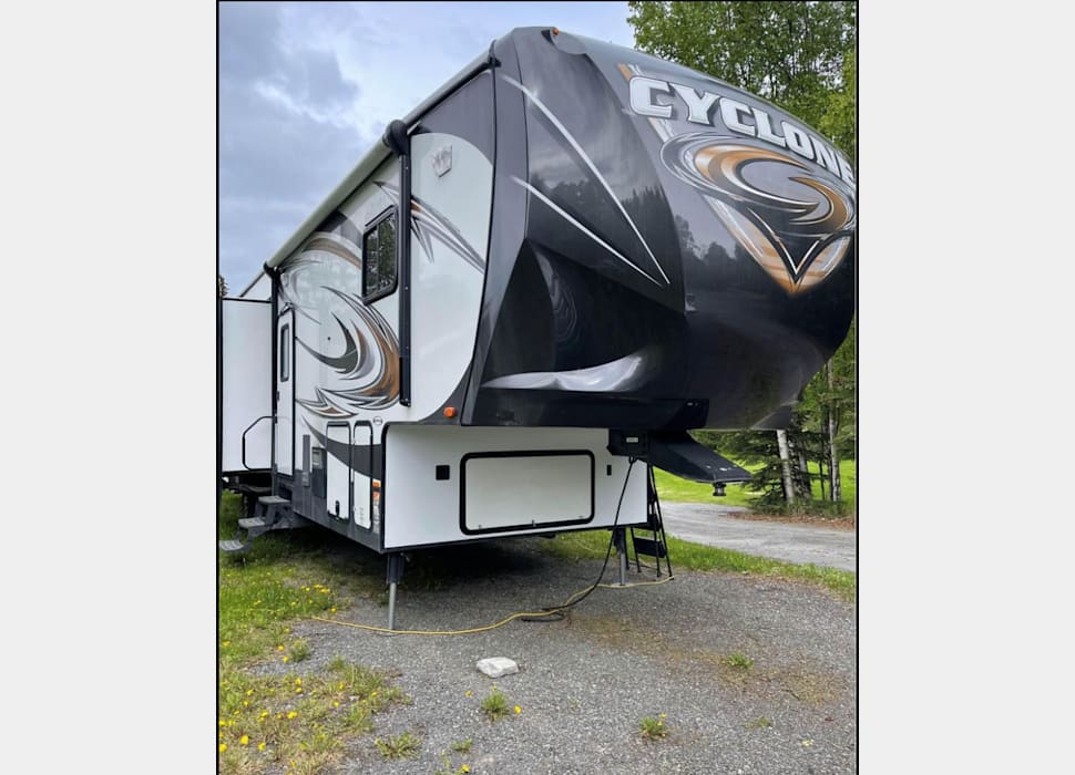 Fifth Wheel rentals in Palmer