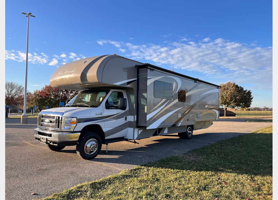 Class C Motor Home rentals in Rockford