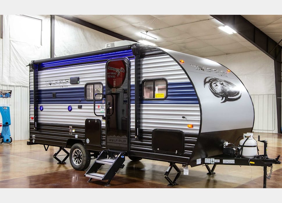 Travel Trailer rentals in Overland Park
