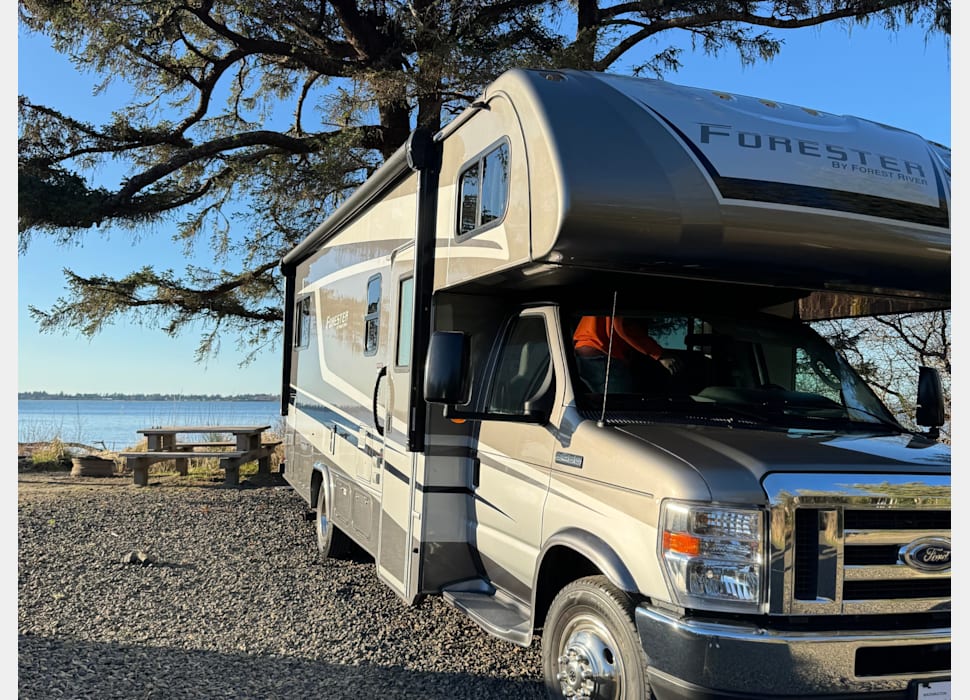 Class C Motor Home rentals in Maple Valley