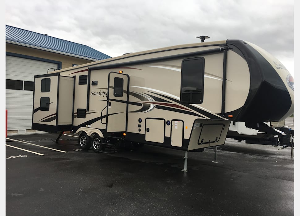 Fifth Wheel rentals in Stephenville