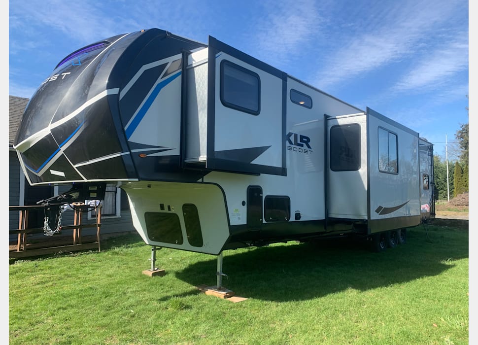 Fifth Wheel rentals in Portland
