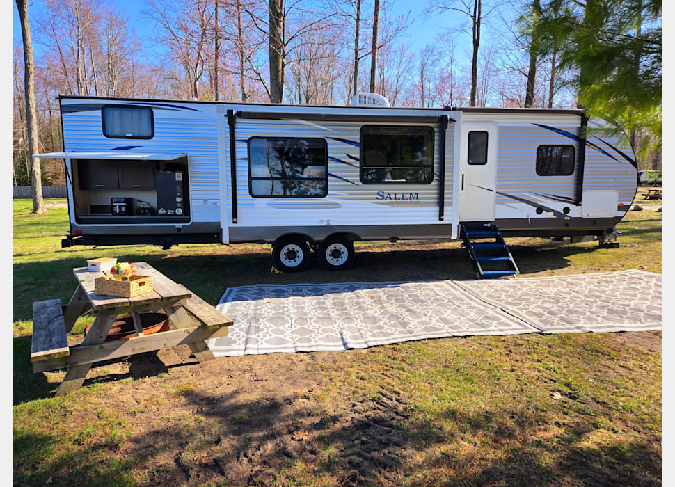 Travel Trailer rentals in Traverse City