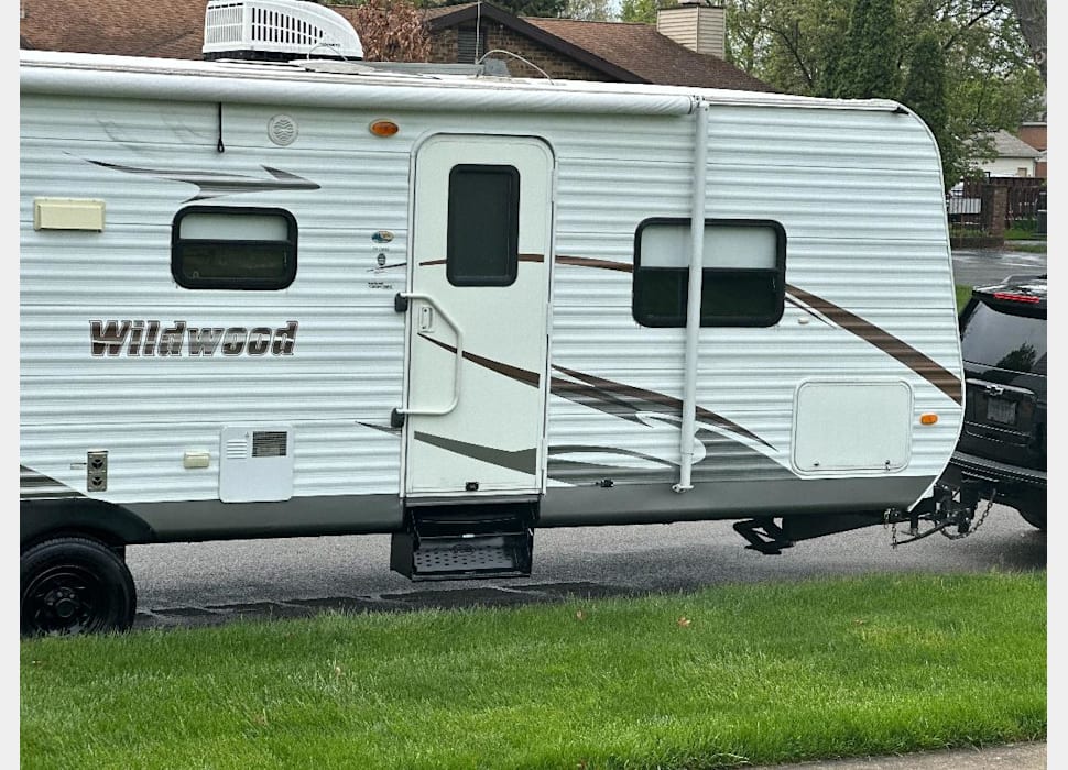 Travel Trailer rentals in Madison Heights