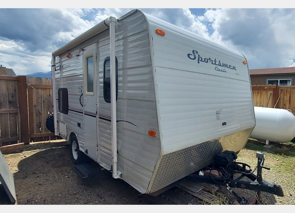 Travel Trailer rentals in Divide