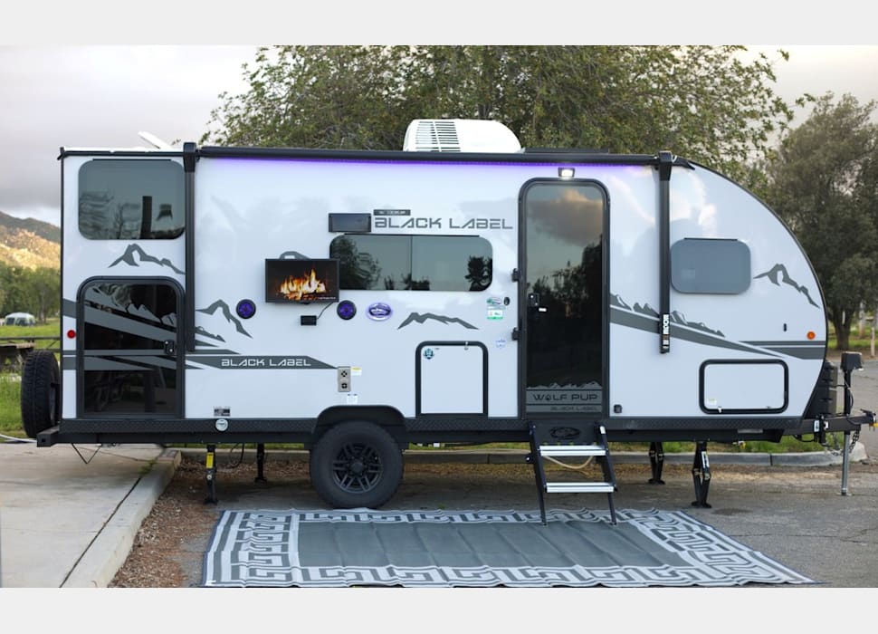 Travel Trailer rentals in Erie