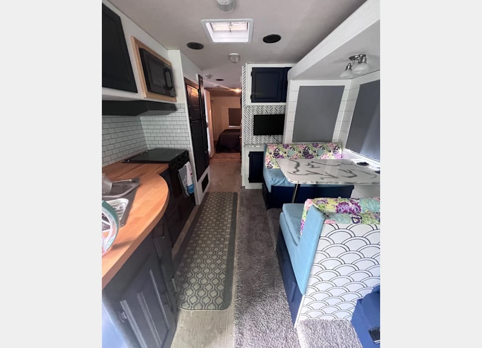 Class A Motor Home rentals in Hardy