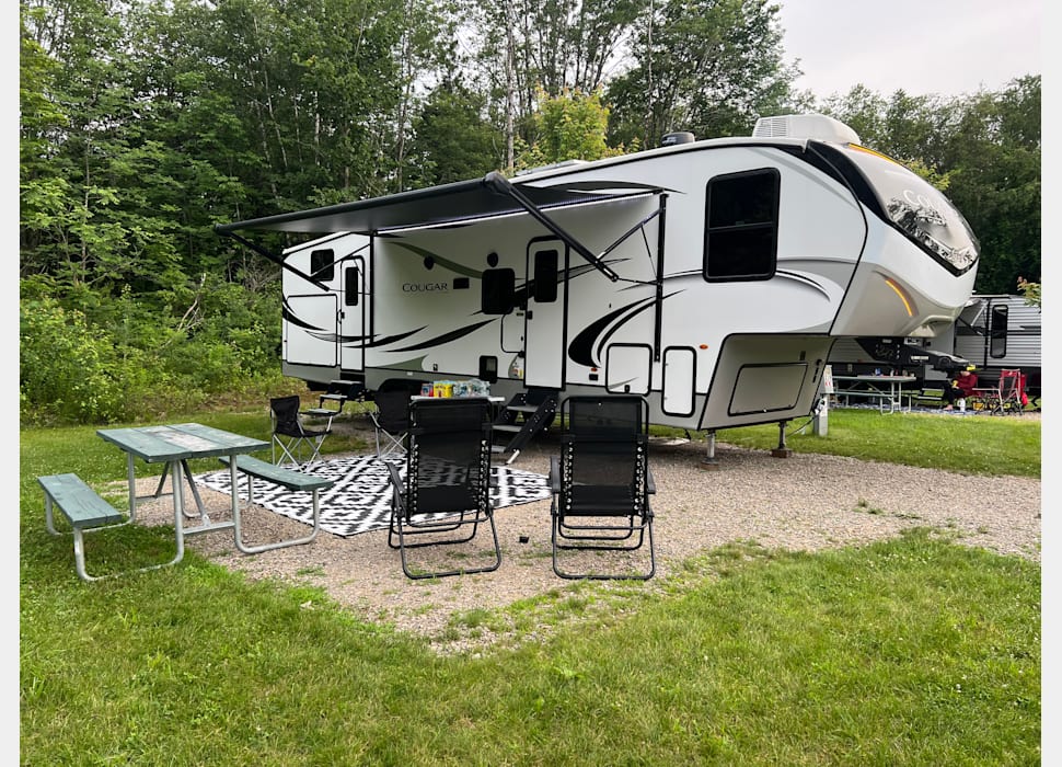 Fifth Wheel rentals in Peabody