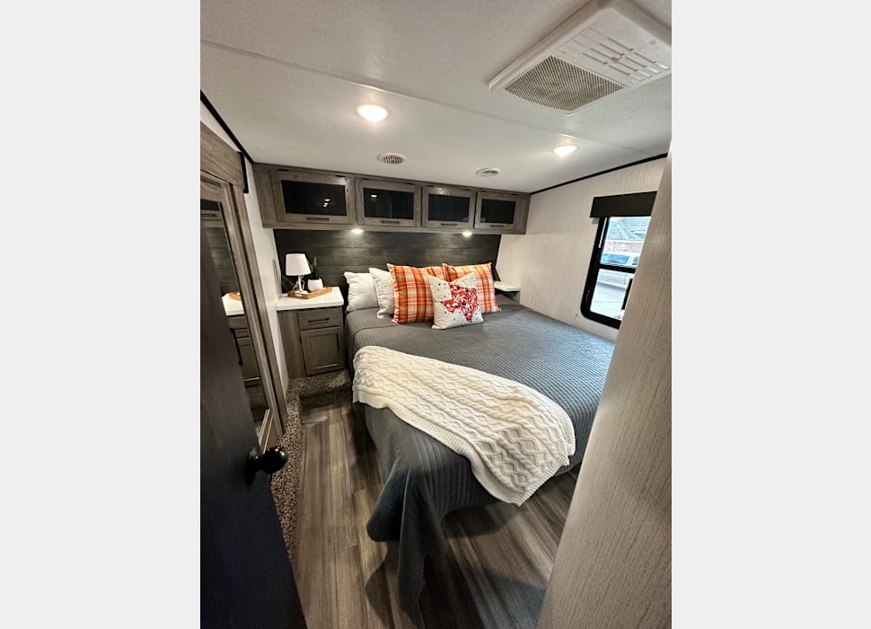 Fifth Wheel rentals in Pasadena