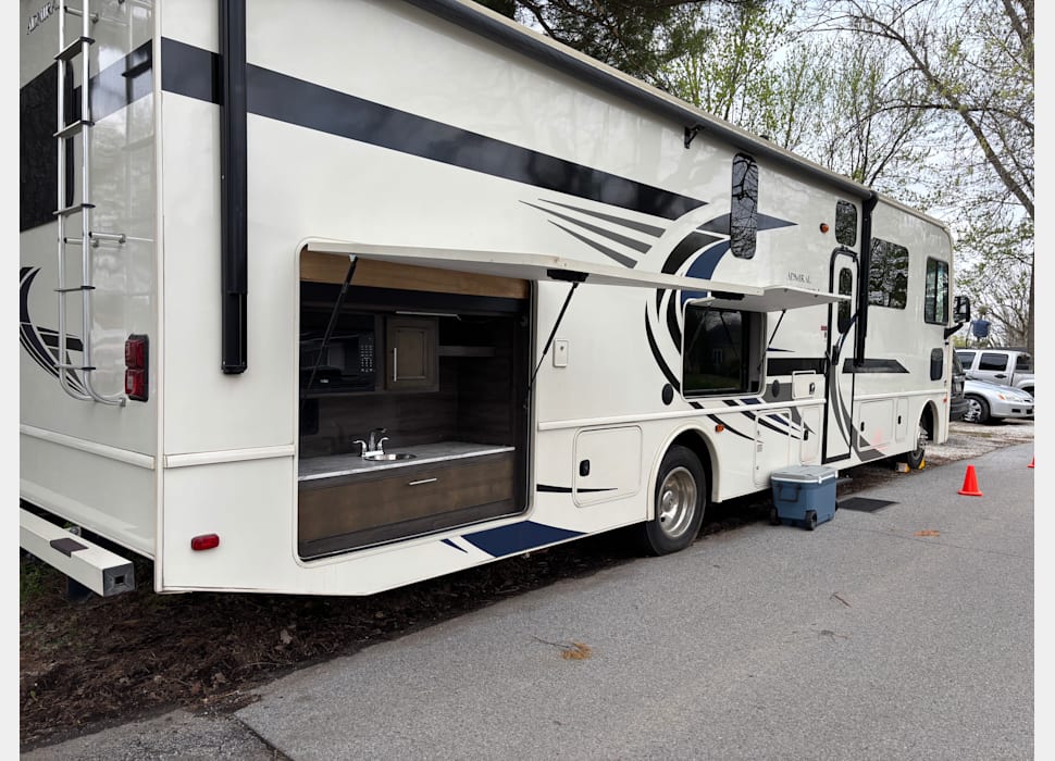 Class A Motor Home rentals in Seymour