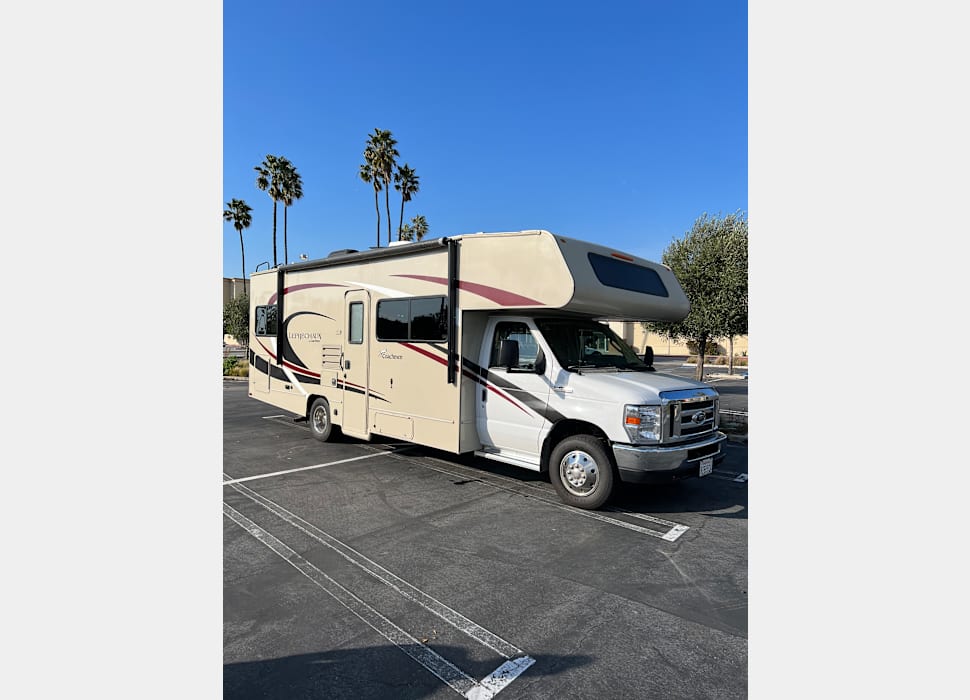 Class C Motor Home rentals in Oxnard