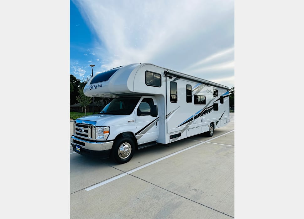 Class C Motor Home rentals in Waxahachie