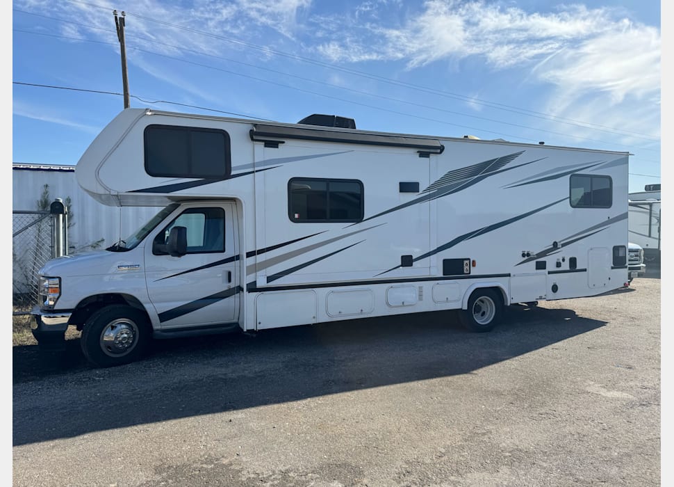 Class C Motor Home rentals in Austin