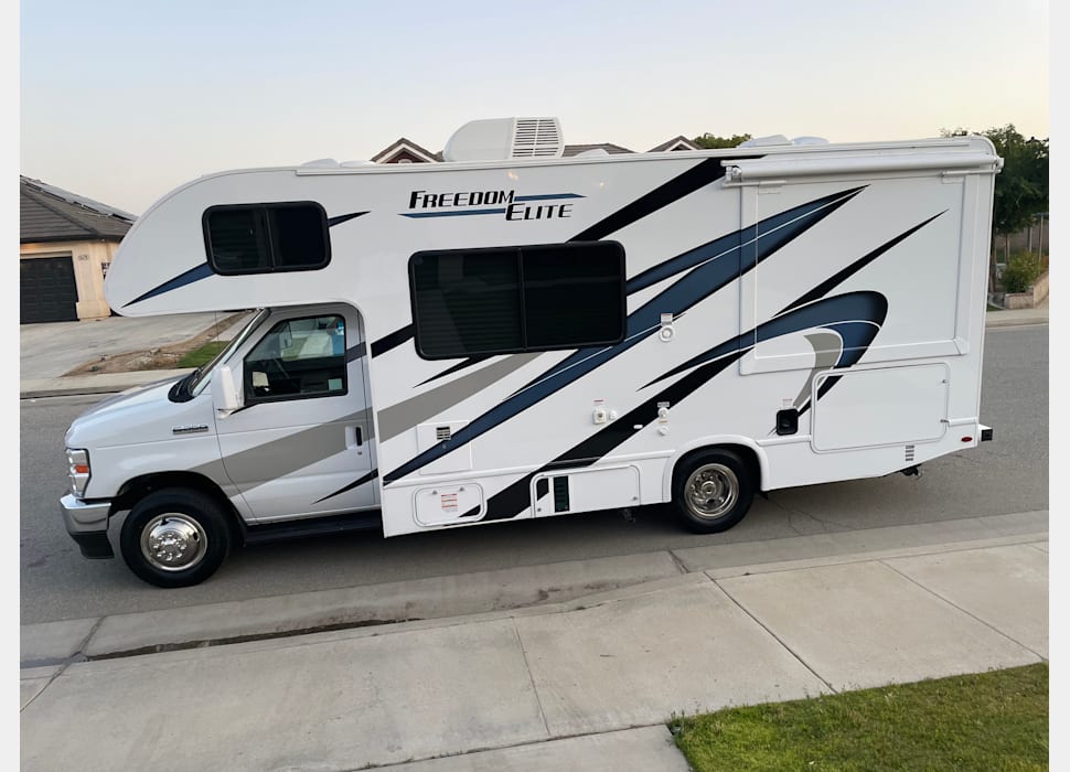 Class C Motor Home rentals in Oxnard