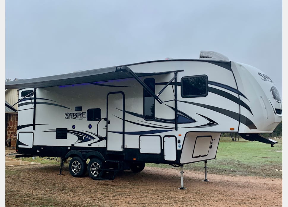 Fifth Wheel rentals in New Braunfels