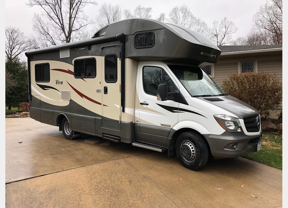 Class C Motor Home rentals in Chagrin Falls