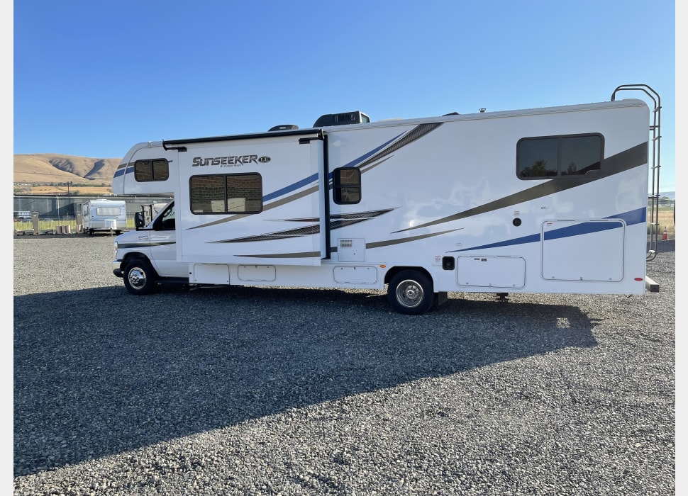 Class C Motor Home rentals in Yakima