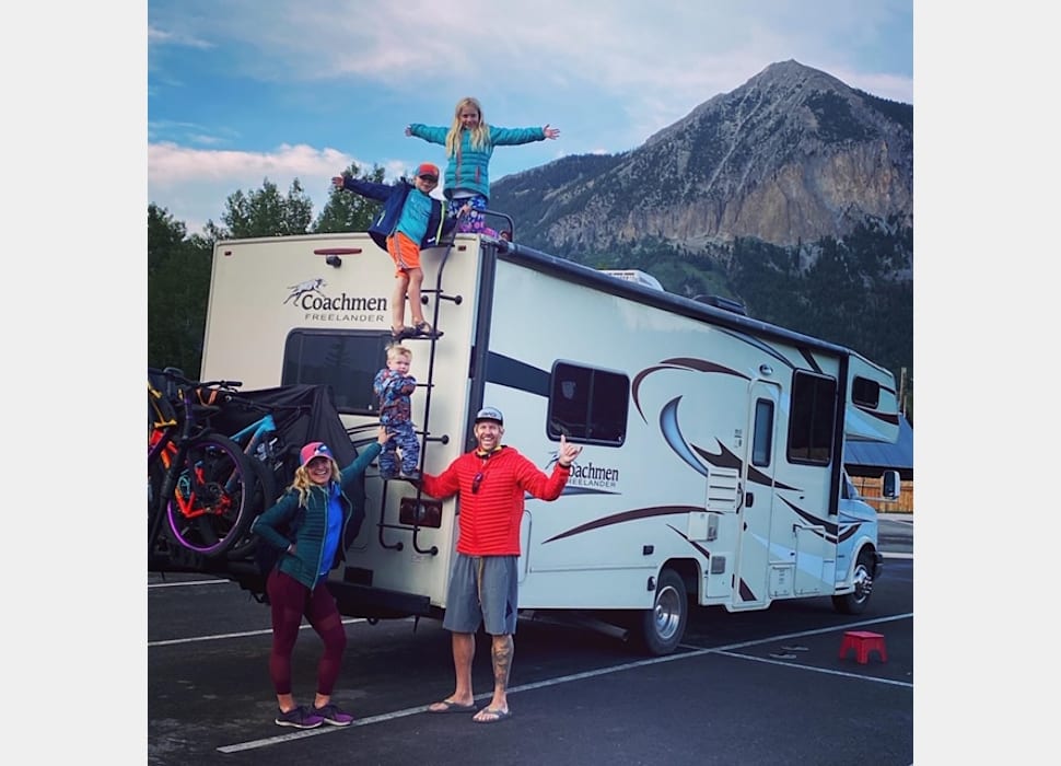 Class C Motor Home rentals in Rockford